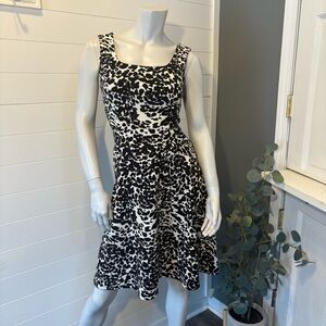 Elegant Black Label Monochrome Midi Dress